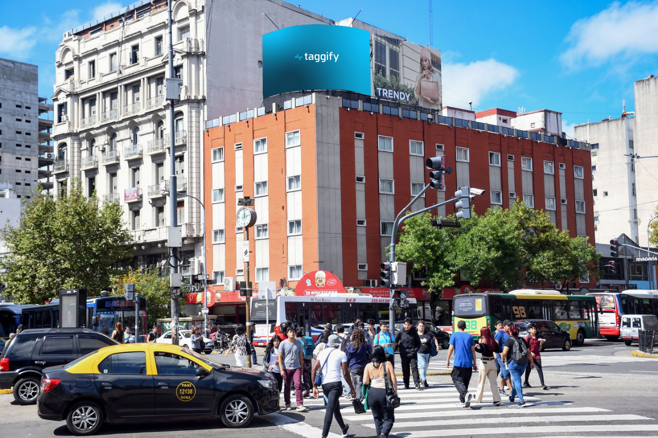 AR - CABA - Balvanera - Av. Rivadavia y Av. Jujuy (Plaza Miserere) - CABA
