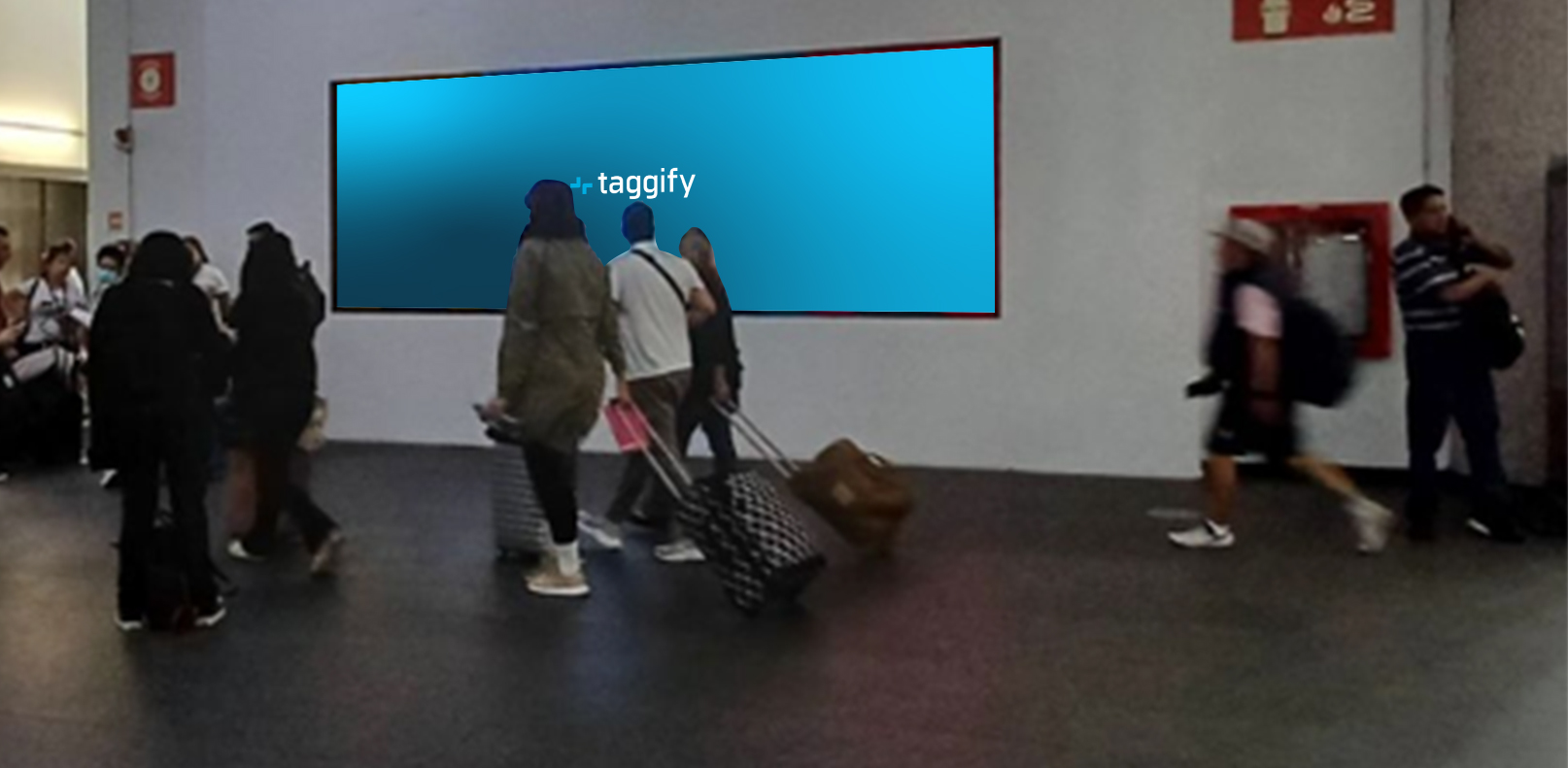 MX - CDMX - Videowall Ambulatorio (cabecera) Llegadas Nacional 2015042 - CDMX