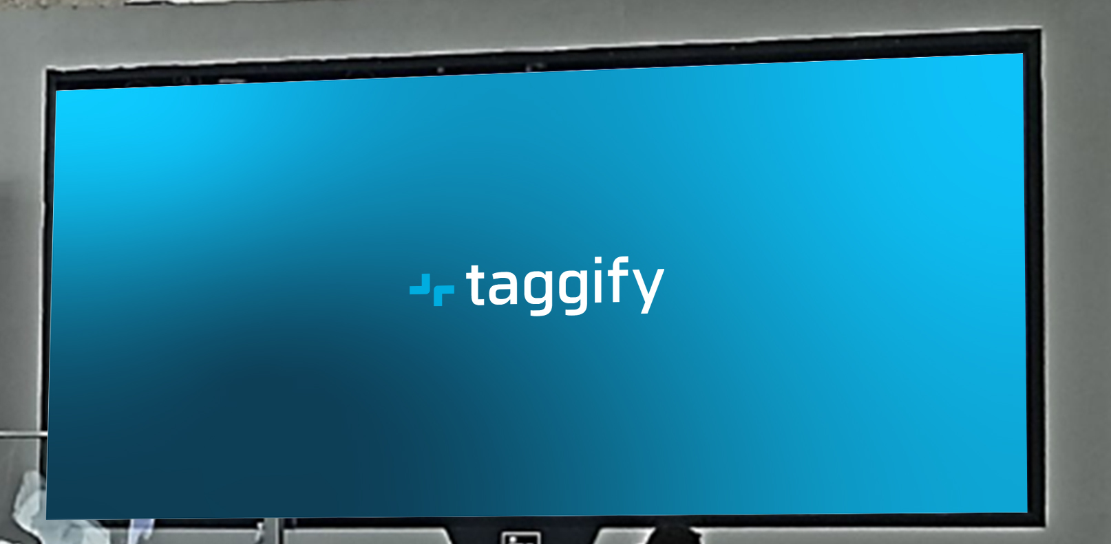 MX - CDMX - Videowall Sala De Ultima Espera Internacional / Sala 61 2215053 - CDMX