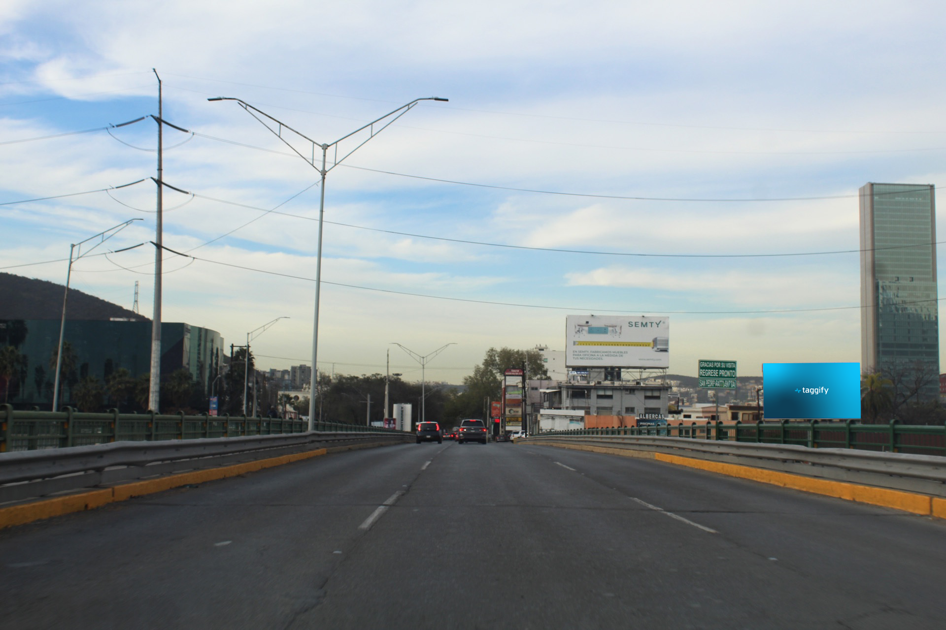 MX - Monterrey - Calzada San Pedro-zona Miravalle - Monterrey