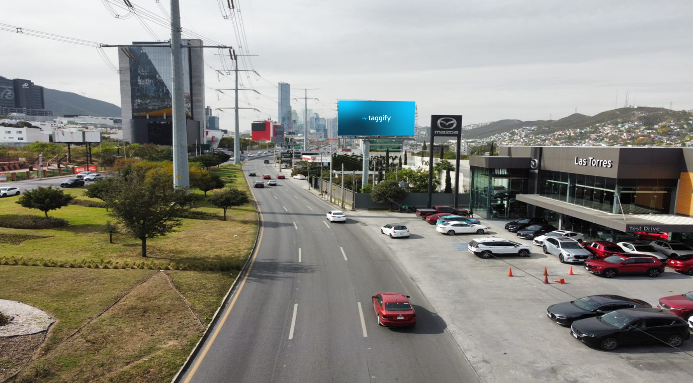 MX - Monterrey - Avenida Lazaro Cardenas #551 - DE-0054 - Monterrey
