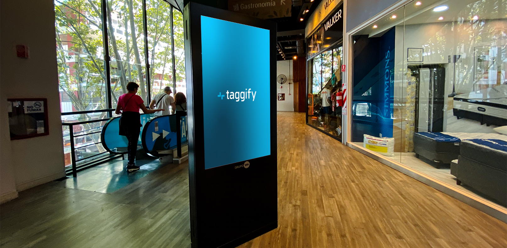 AR - CABA - Villa del Parque - Pedro Lozano 3150 - Circuito 6 Totems - CABA