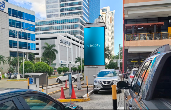 PA - Ciudad de Panama - Costa del Este - Ocean Mall - Ciudad de Panamá