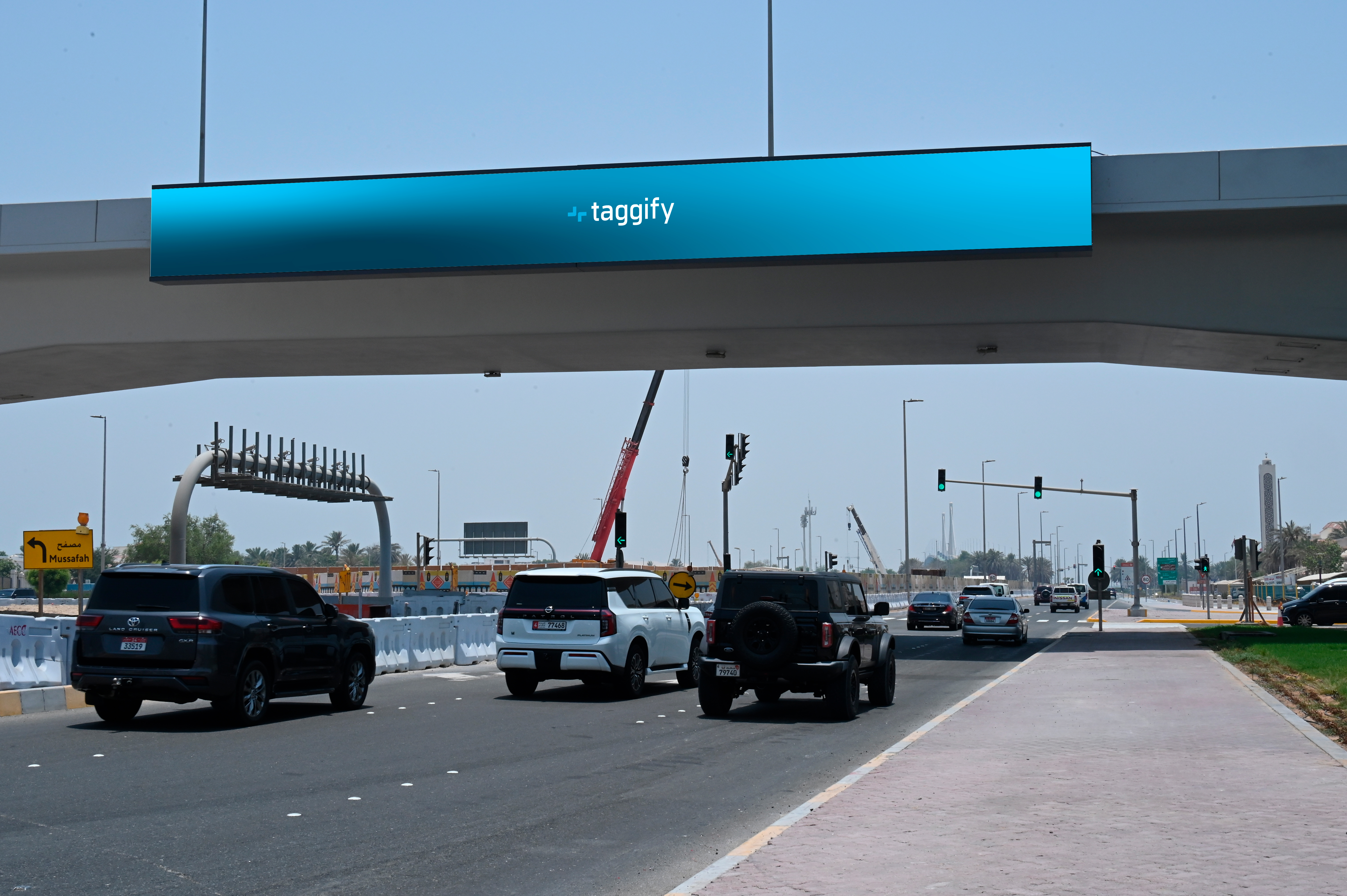 AE - Dubai - The Digital Link Hdr-01b - Al Mushrif