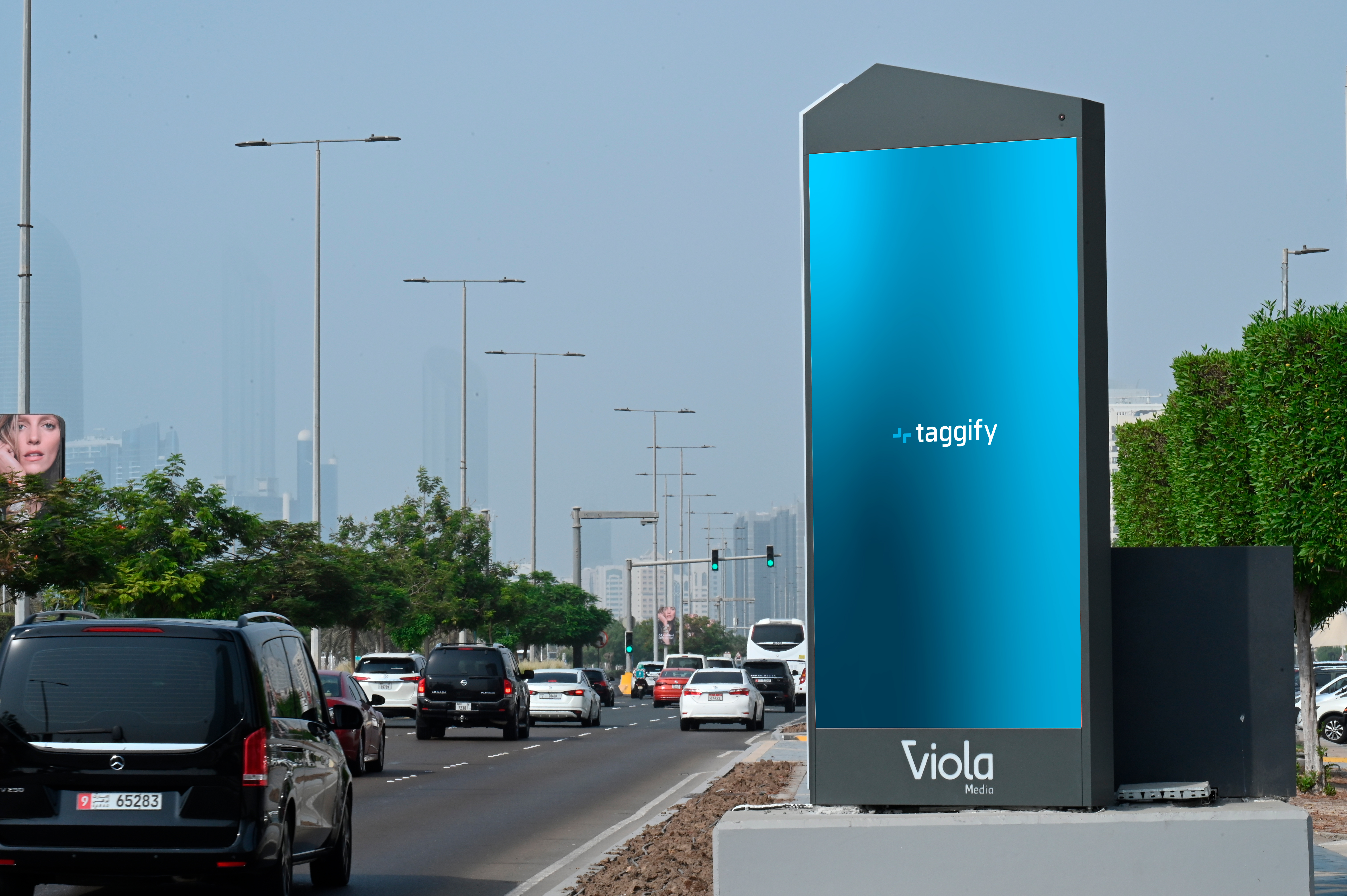 AE - Dubai - Digital Totems Crn-t11, Al Bateen