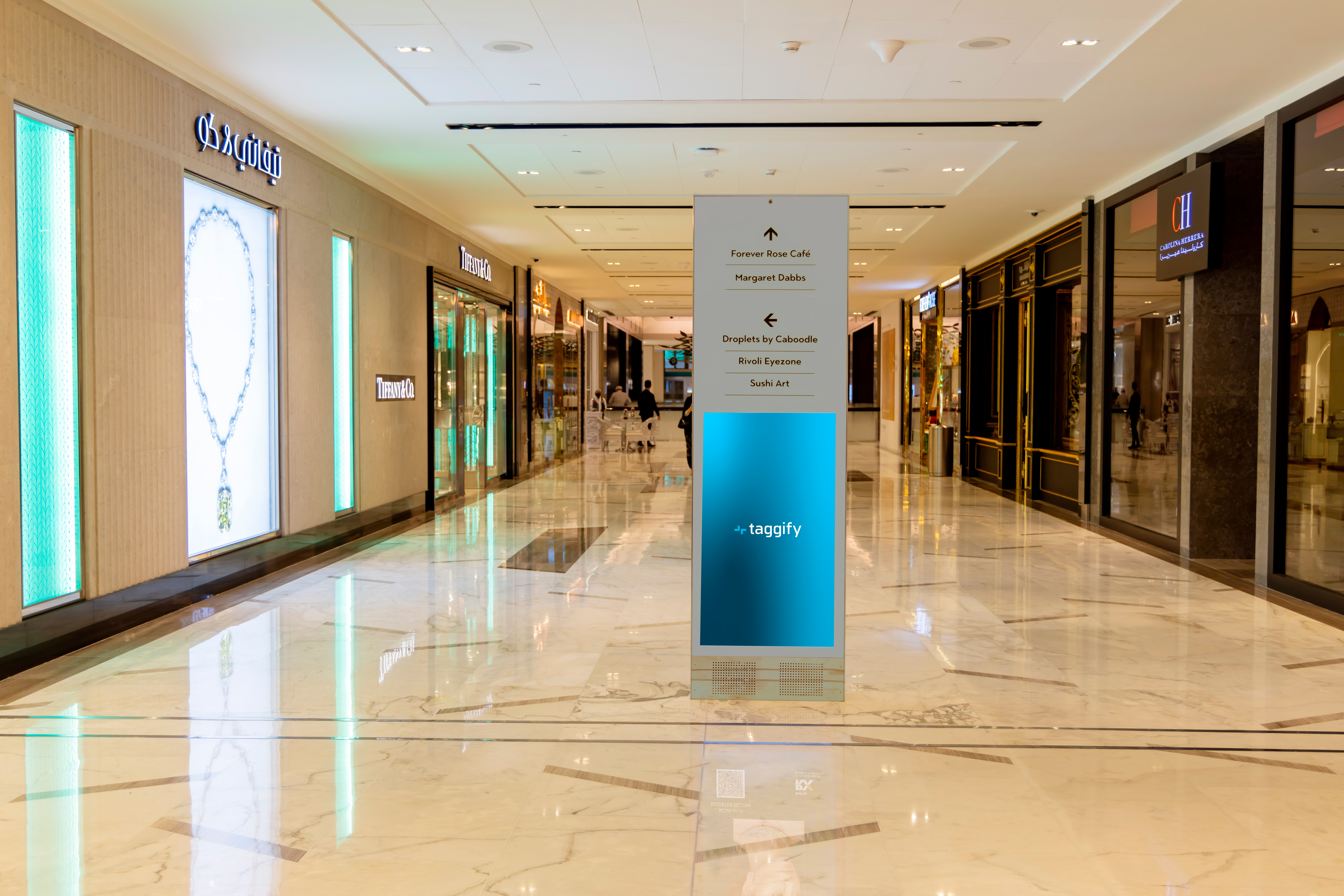 AE - Dubai - The Galleria - Luxury - Portrait 76  Screens - Al Maryah Island