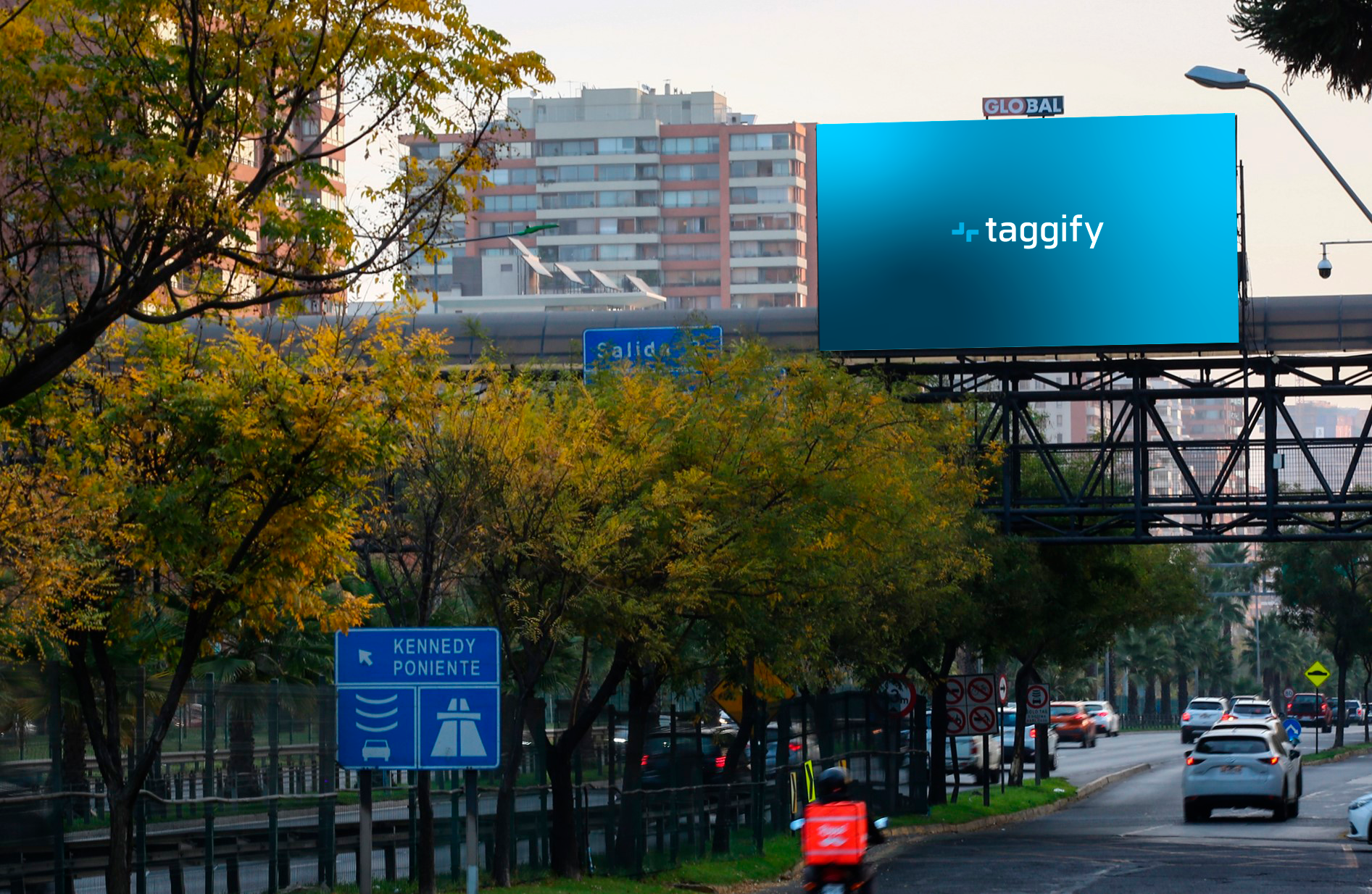 CL - Santiago - Vitacura - Kennedy y Las Tranqueras - Santiago