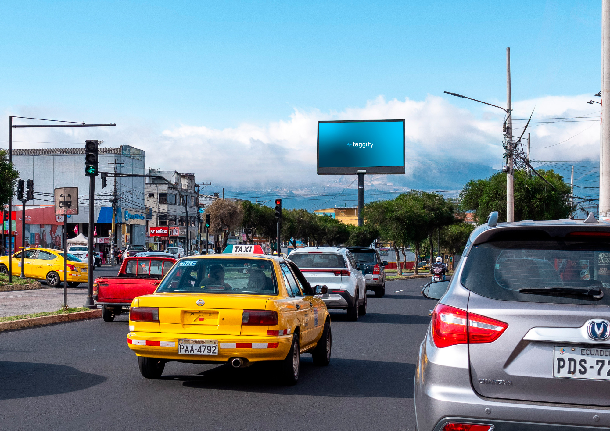 EC - Cotocollao - Av Prensa Y Diego De Vasquez - Quito