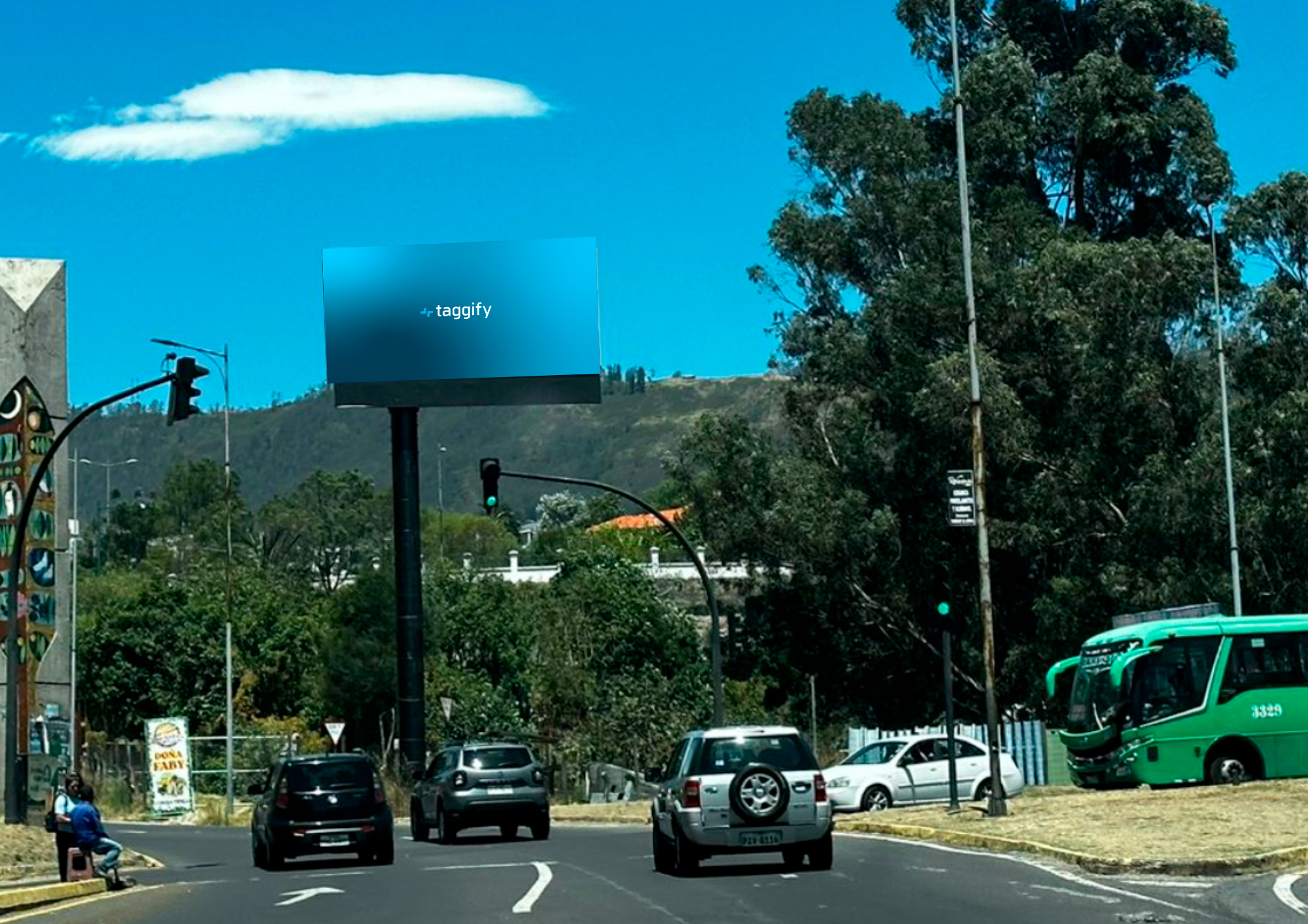 EC - Lumbisí - Av Maria Angelica Hidrovo Y Av Oswaldo Guayasamin - Quito