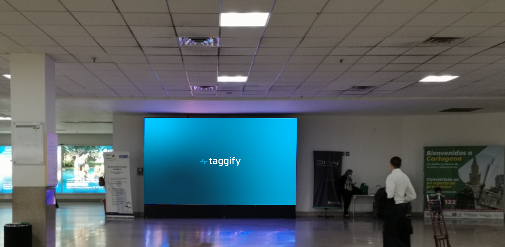 CO - Cartagena - Aeropuerto - Rafael Nunez - Llegadas Nacionales - Medellín