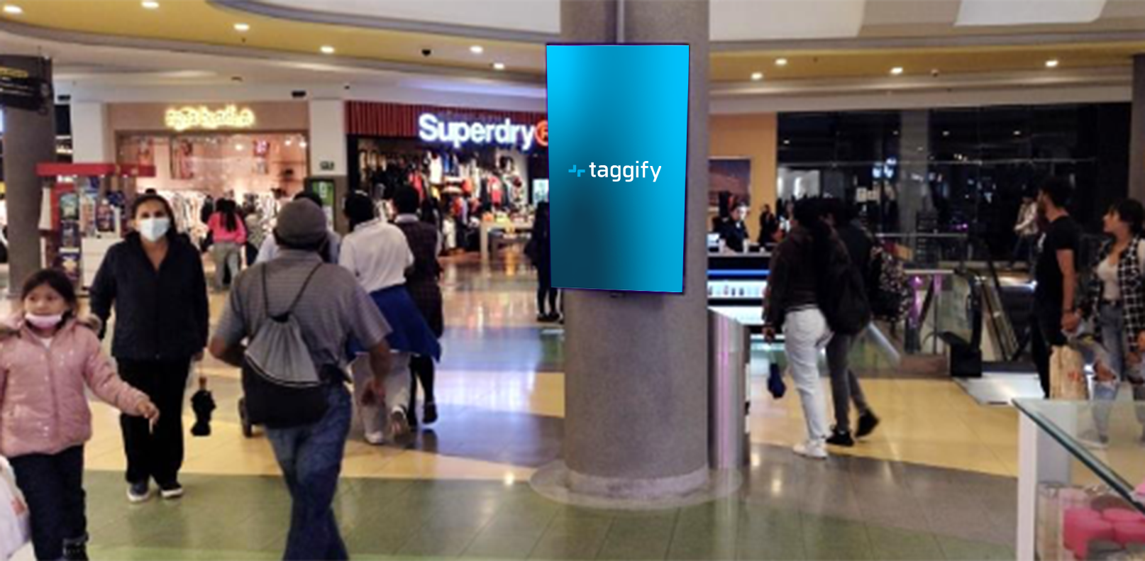 CO - Bogota - Centro Comercial - Plaza Central - Piso 2 - Dunkin Donuts, UPZs de Bogotá