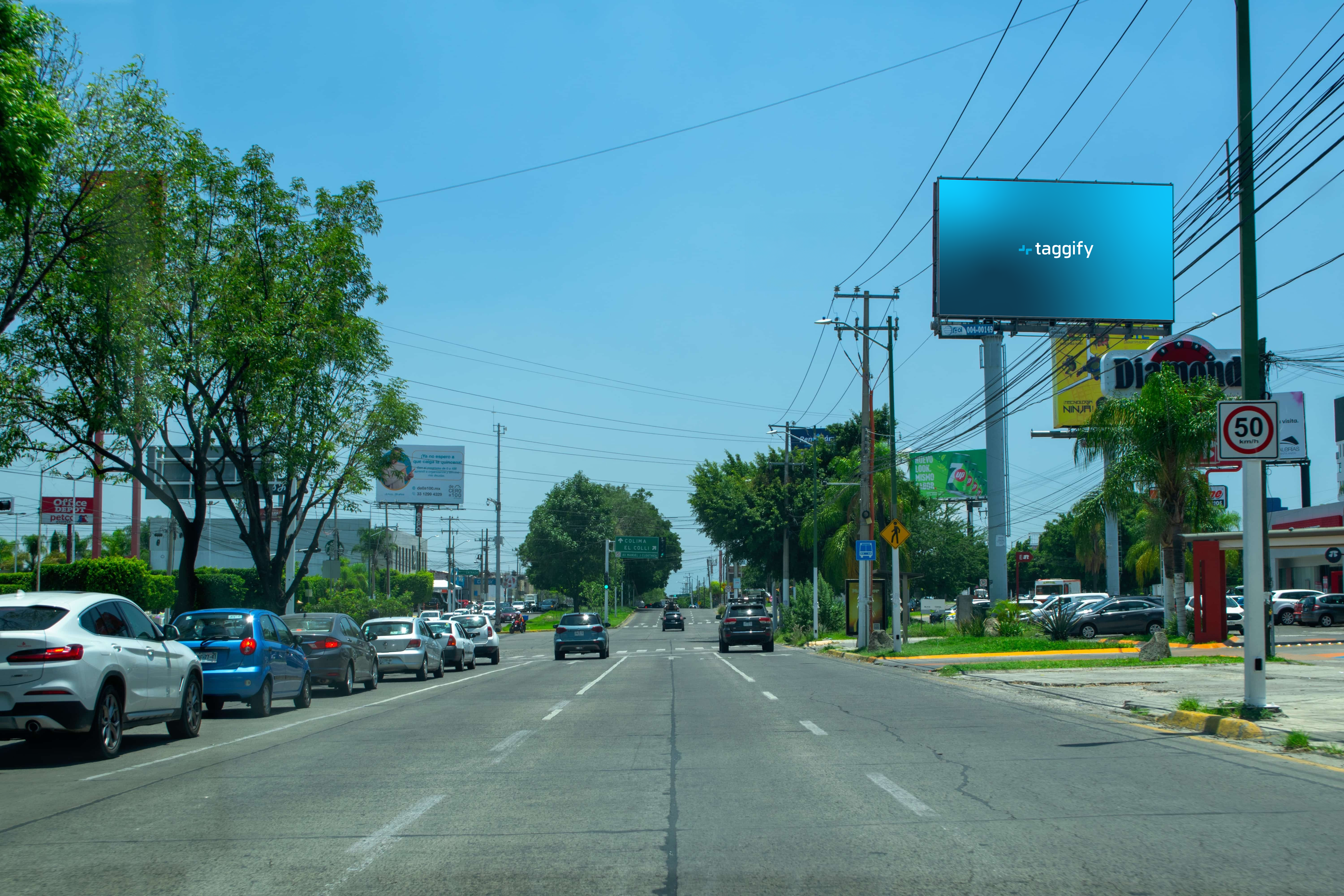 MX - Guadalajara - Av. Patria Y Plaza Cordillera - Guadalajara