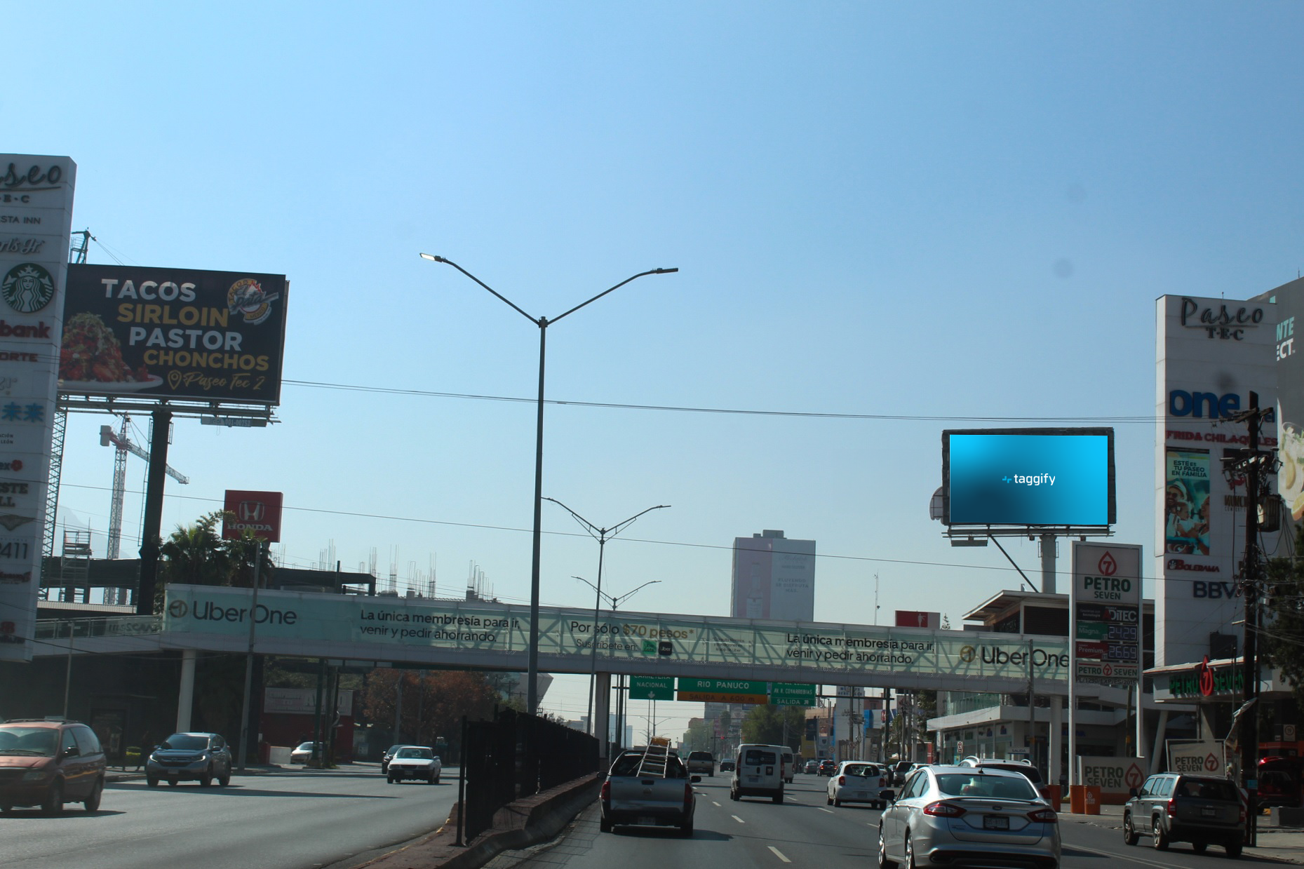 MX - Monterrey - Av. Eugenio Garza Sada - Plaza - Paseo Tec - Zona Tec - Monterrey