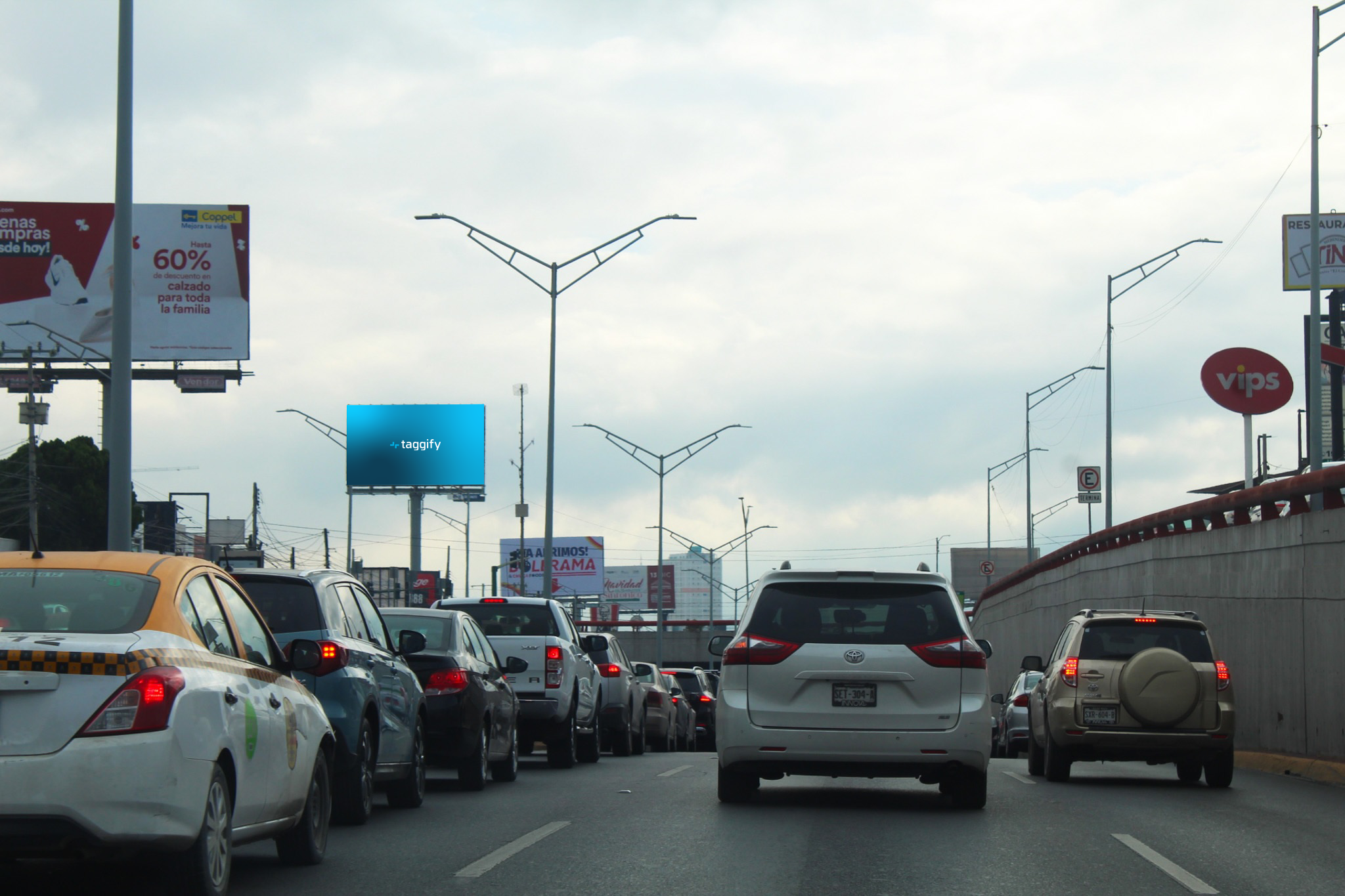 MX - Monterrey - Av. Paseo De Los Leones-cumbres 1a- 2a Sector V2 - Monterrey