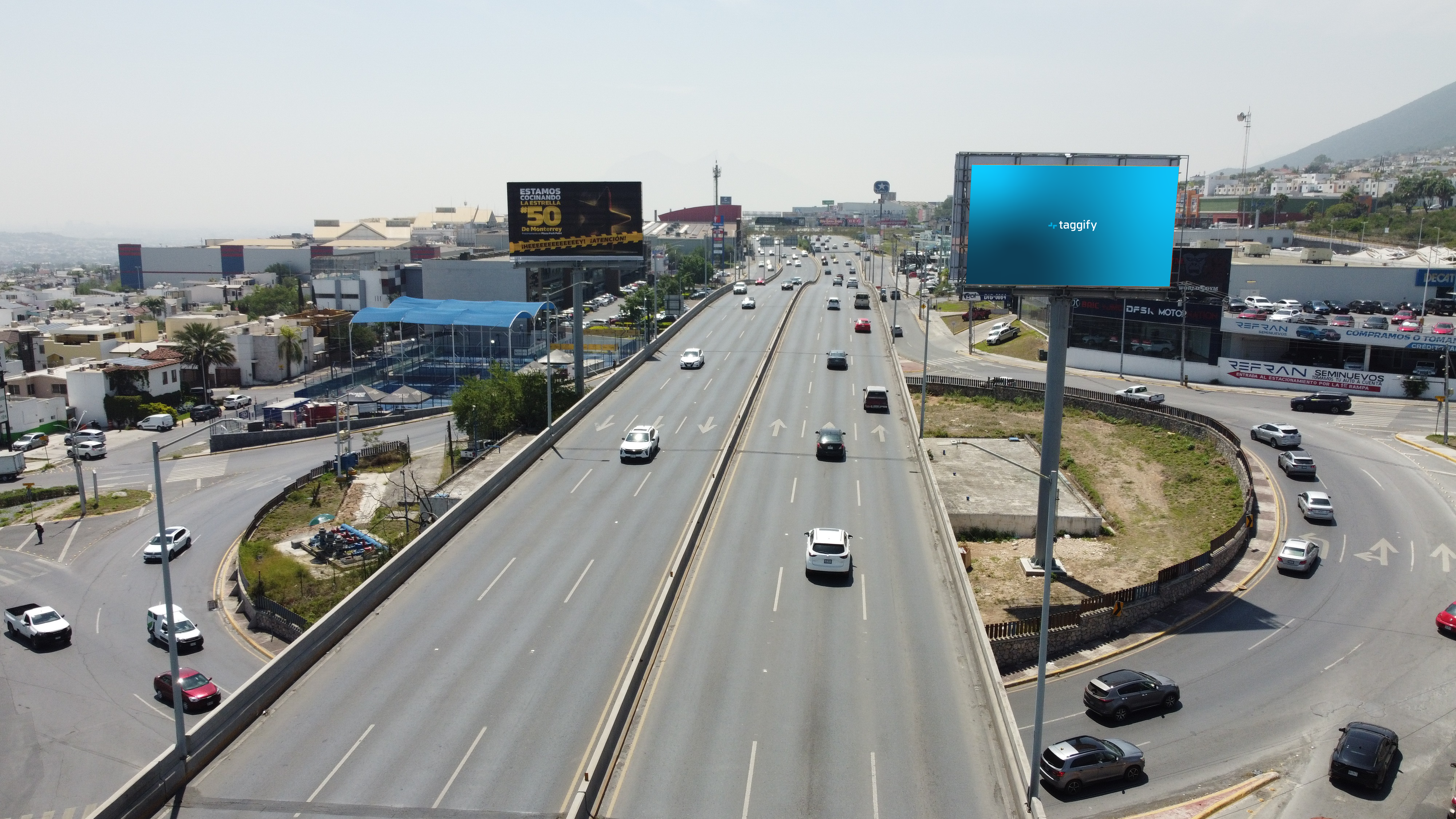 MX - Monterrey - Paseo De Los Leones Colonia Cima Del Bosque - DE-0064 - Monterrey