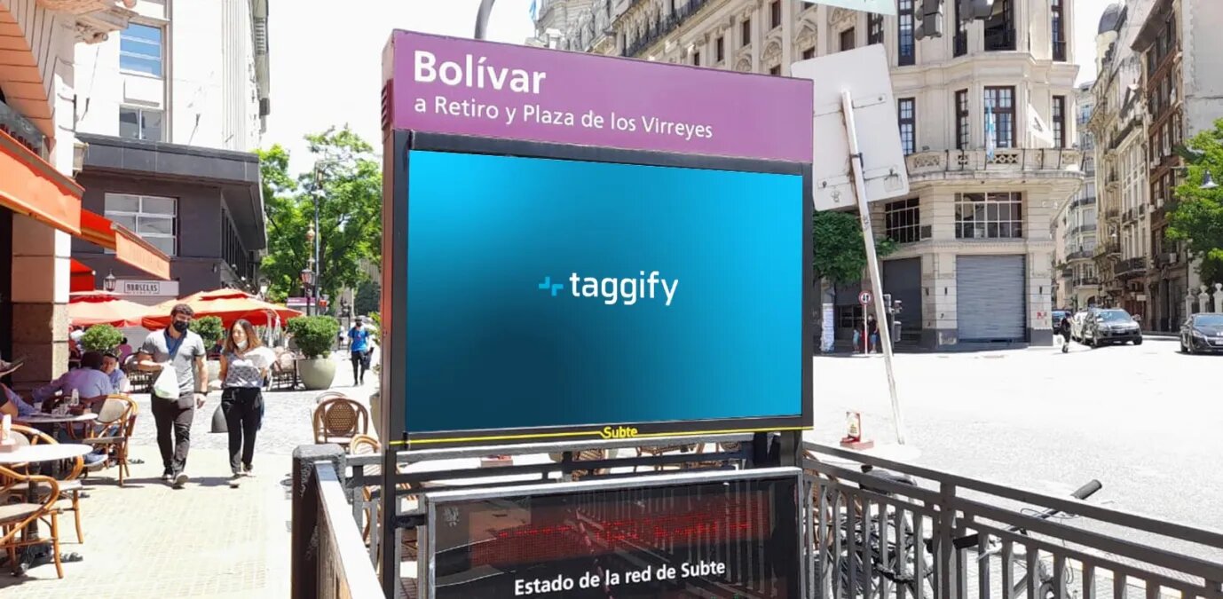 AR - CABA - Monserrat - Subte Acceso: Bolivar G04 - CABA