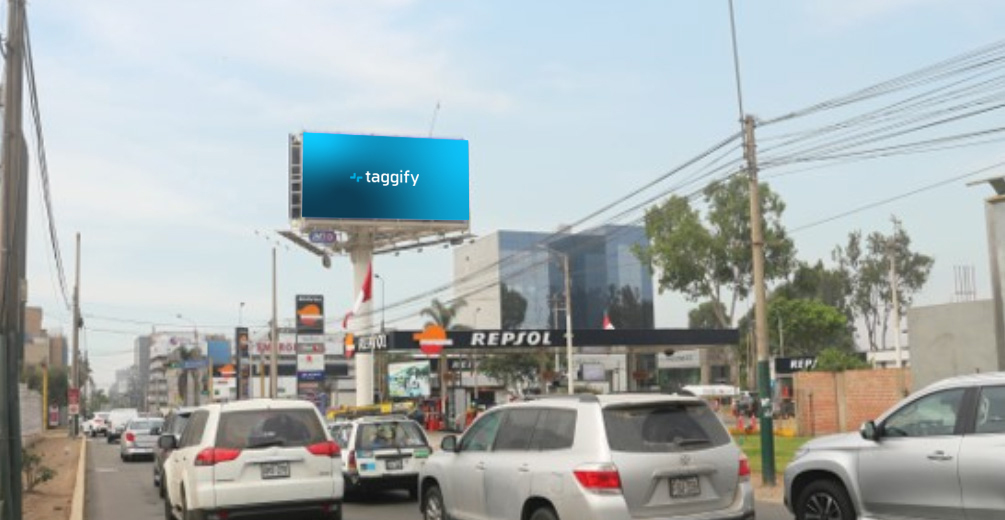 PE - Lima - Santiago de Surco - Sur - Av. El Derby y Av. El Polo, Santiago de Surco