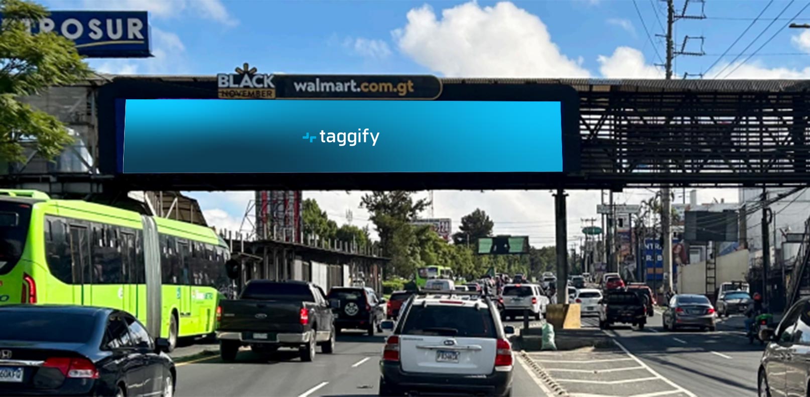 GT - Guatemala City - Calzada Aguilar Batres - Entrando - Estacion Monte Maria - Guatemala