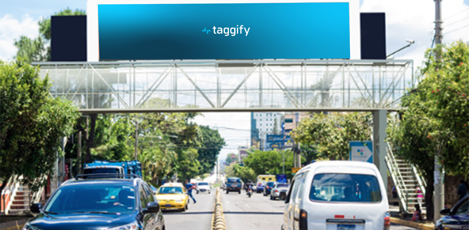 SV - San Salvador - Paseo General Escalón Fte. a Colegio Sagrada Familia - Distrito Municipal 3