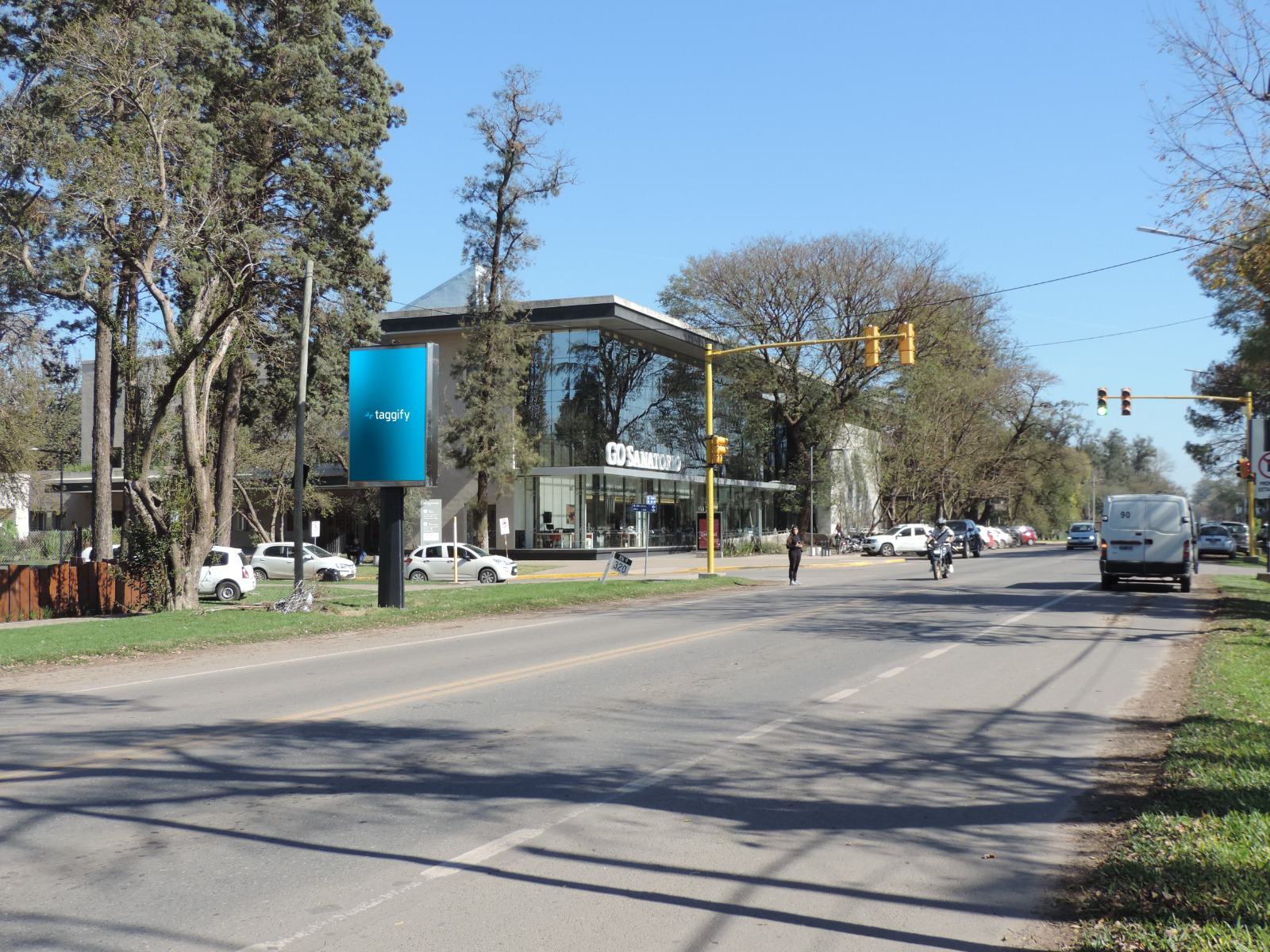 AR - Santa Fe - Funes - Ruta 9 y Miguel Galindo - Este - Santa Fe